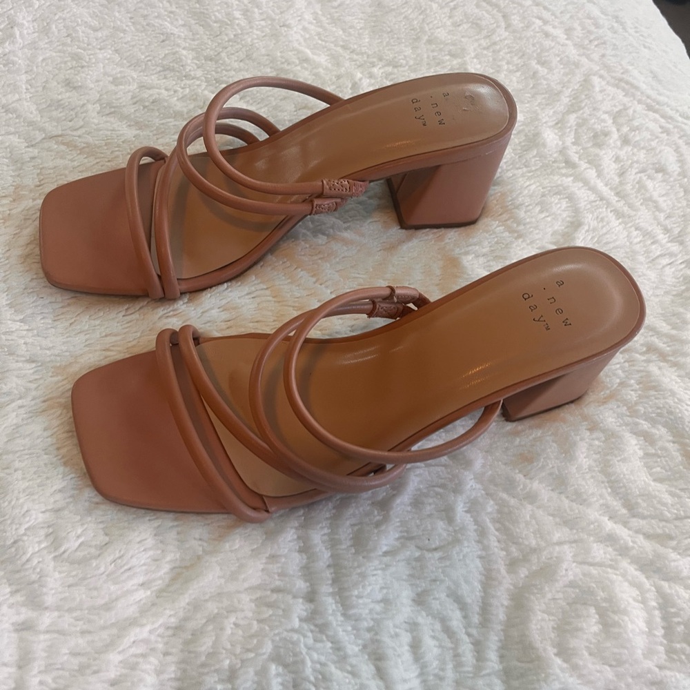 Mauve Strappy Block Heels